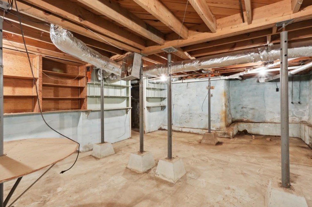 2755 Mount Olive Dr, Decatur GA  30033-2928 exterior