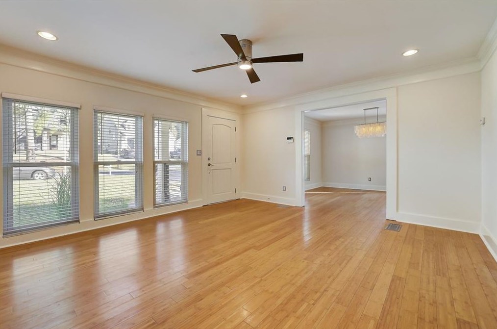 1064 Shepherds Ln, Atlanta GA  30324-4612 exterior