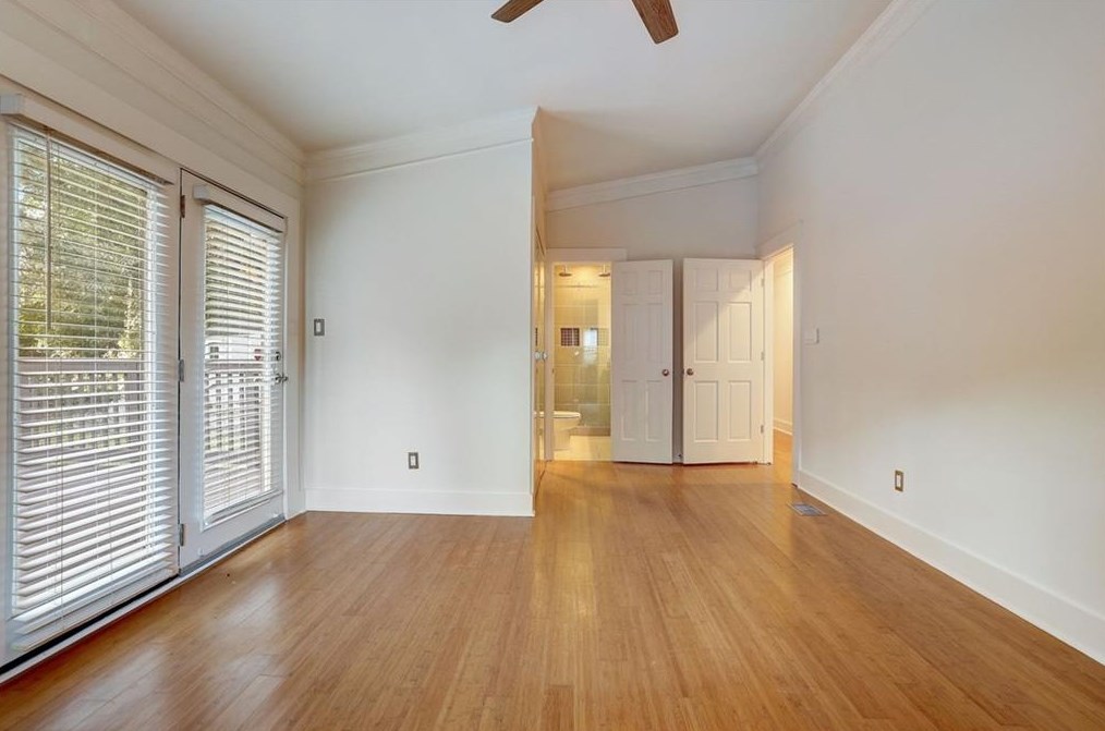 1064 Shepherds Ln, Atlanta GA  30324-4612 exterior