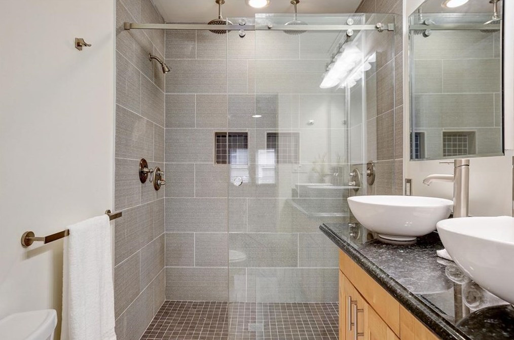 1064 Shepherds Ln, Atlanta GA  30324-4612 exterior