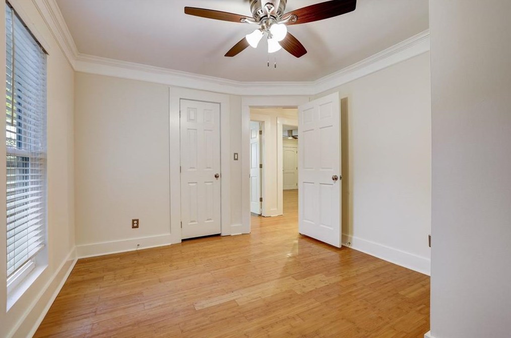 1064 Shepherds Ln, Atlanta GA  30324-4612 exterior