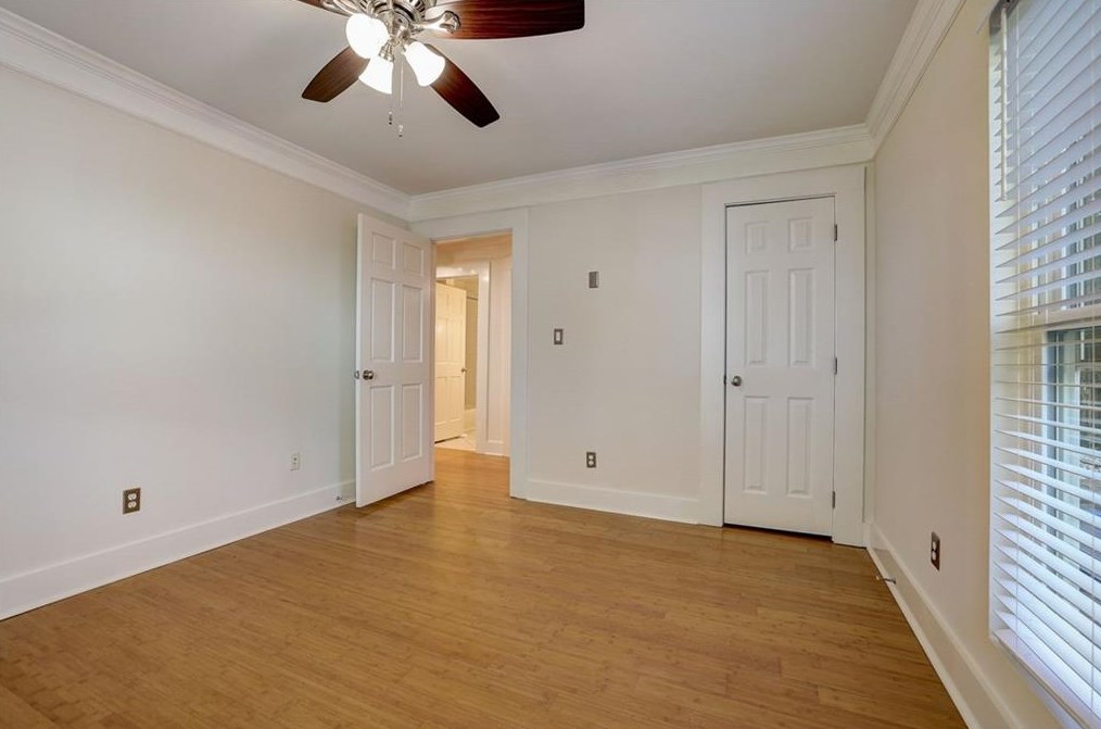 1064 Shepherds Ln, Atlanta GA  30324-4612 exterior