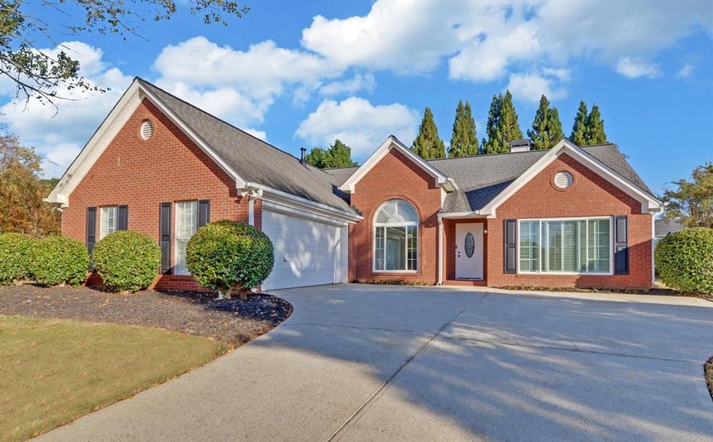 7045 Valley Landing Ct, Cumming, GA 30041