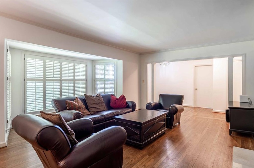 158 Parkwood Rd, Decatur GA  30030-2812 exterior