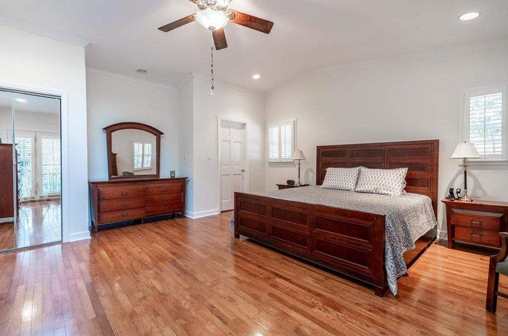 158 Parkwood Rd, Decatur GA  30030-2812 exterior