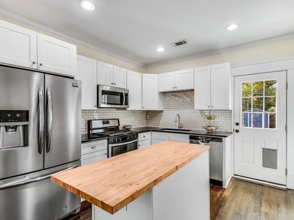 97 Whitefoord Ave, Atlanta GA  30307-2893 exterior