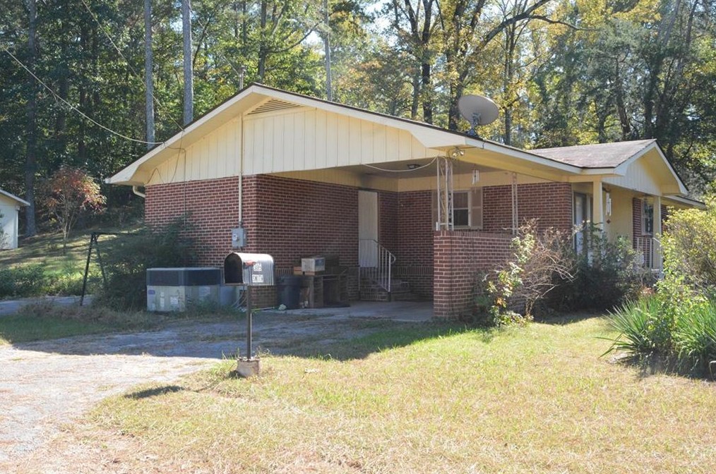 305 Hall Memorial Rd Nw, Calhoun, GA 30701