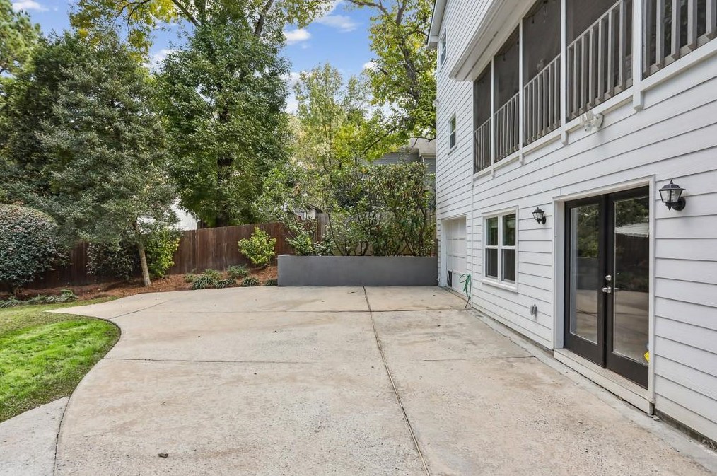 975 Seaboard Ave, Atlanta GA  30318-3046 exterior