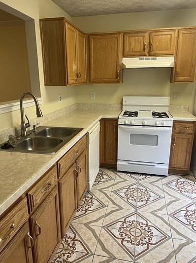 3118 Fields Dr, Lithonia, GA 30038