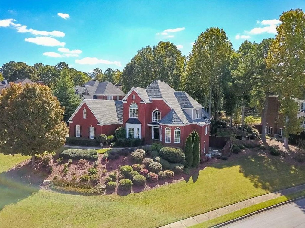 245 Bentwater Dr, Acworth, GA 30101-8565