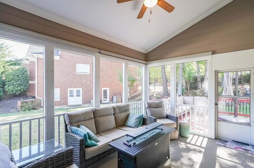 245 Bentwater Dr, Acworth GA  30101-8565 exterior