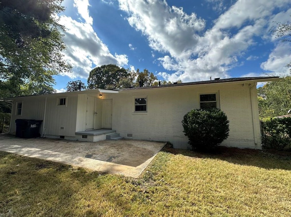 2148 Westover Dr, Atlanta GA  30344-1122 exterior