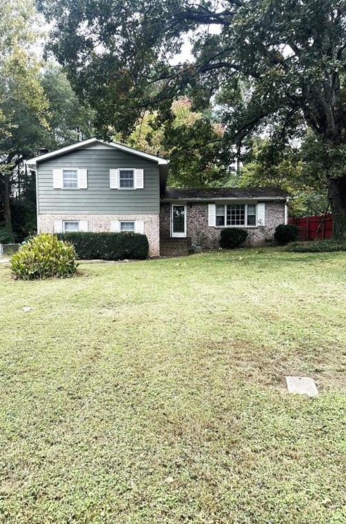 2571 Bailey Dr, Norcross, GA 30071-4301
