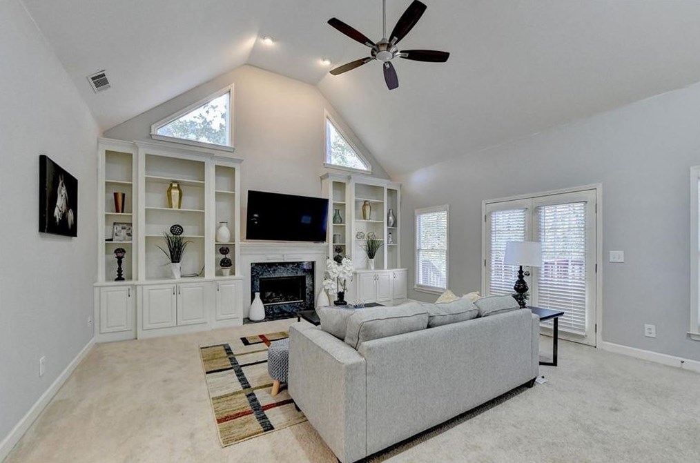 4800 Haydens Walk Dr, Alpharetta GA  30022-7176 exterior