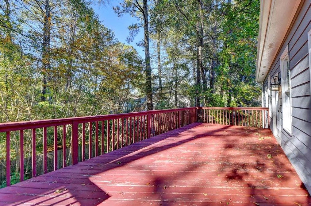 4800 Haydens Walk Dr, Alpharetta GA  30022-7176 exterior