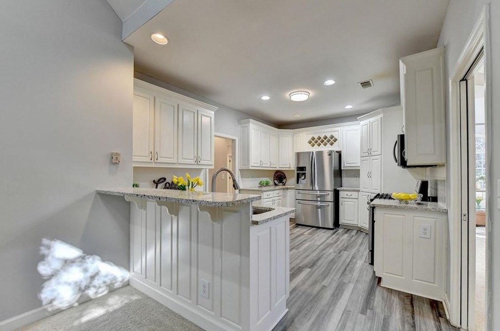 4800 Haydens Walk Dr, Alpharetta GA  30022-7176 exterior