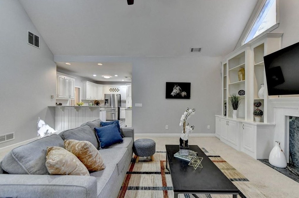 4800 Haydens Walk Dr, Alpharetta GA  30022-7176 exterior