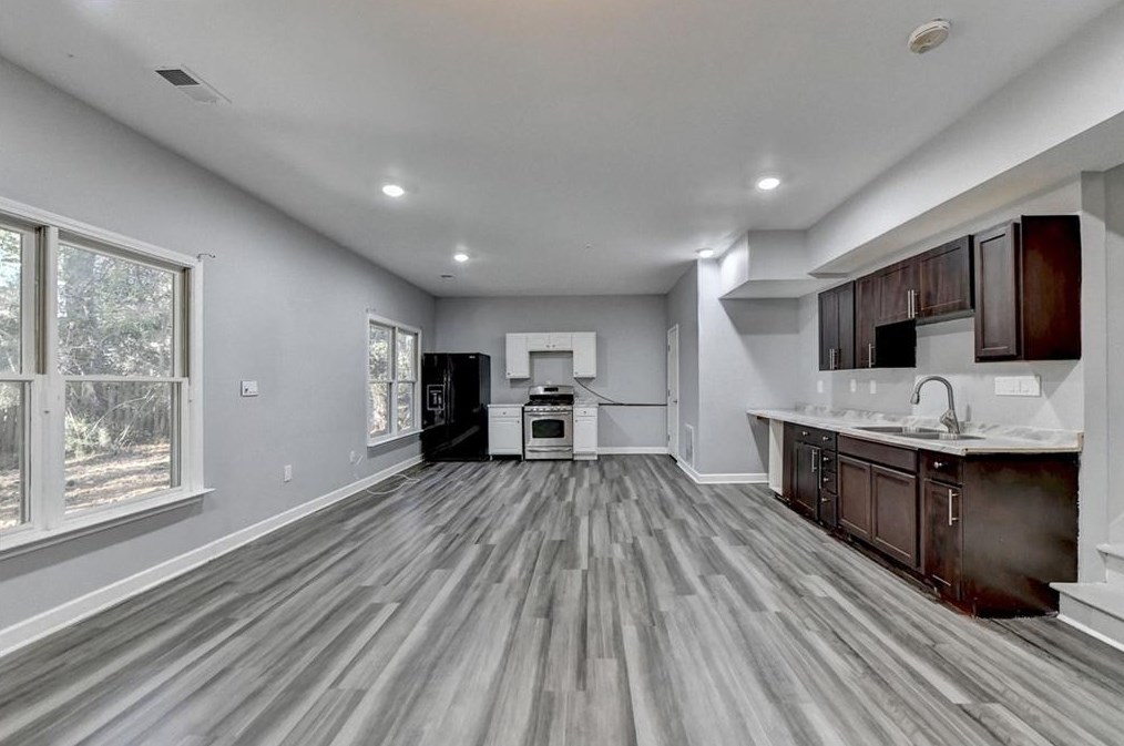 4800 Haydens Walk Dr, Alpharetta GA  30022-7176 exterior