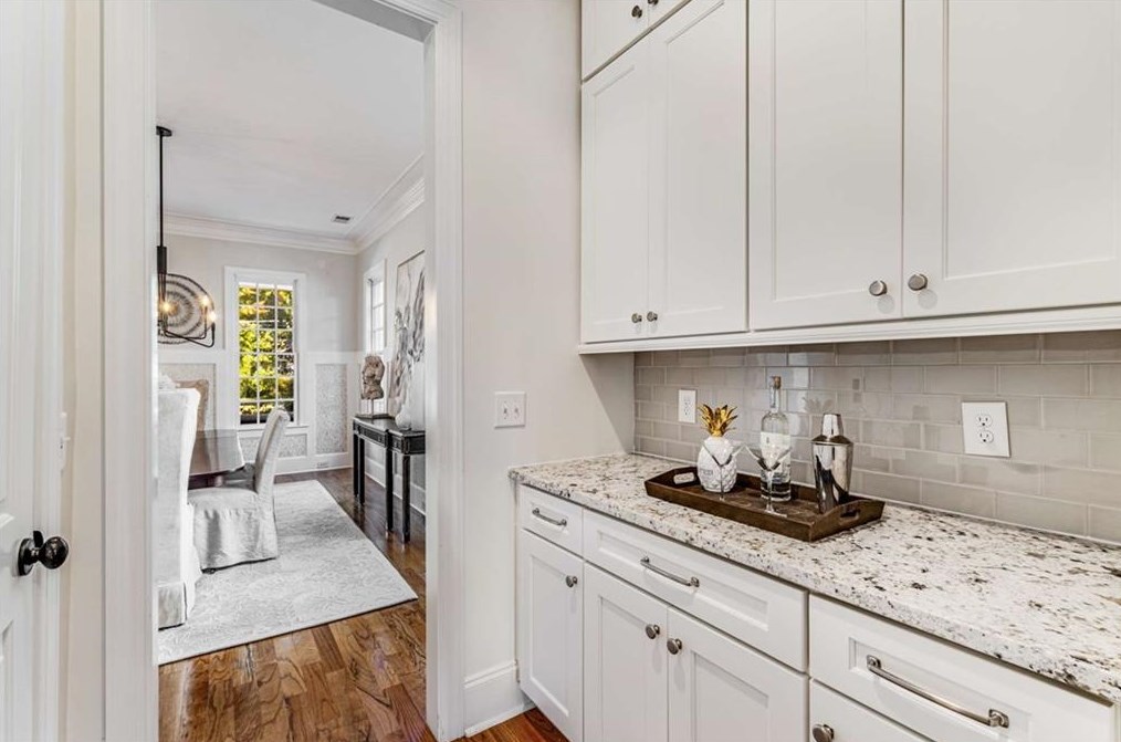 1397 Wilford Dr, Atlanta GA  30319-3243 exterior