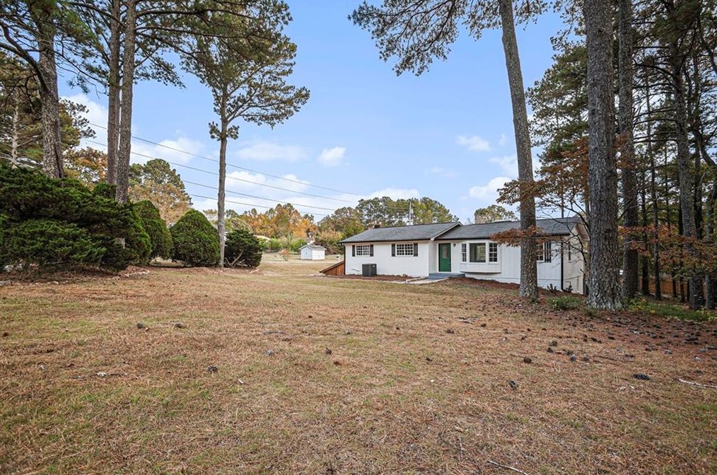 5795 Salem Woods Dr, Acworth, GA 30102-2150