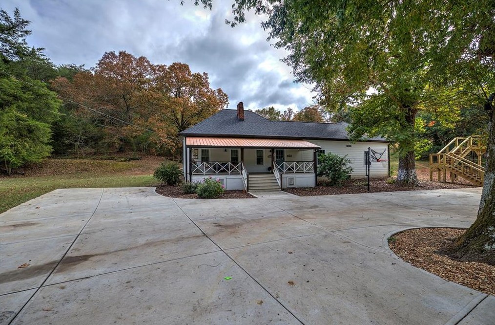 182 Henry Mack Hill Rd, Rydal, GA 30171