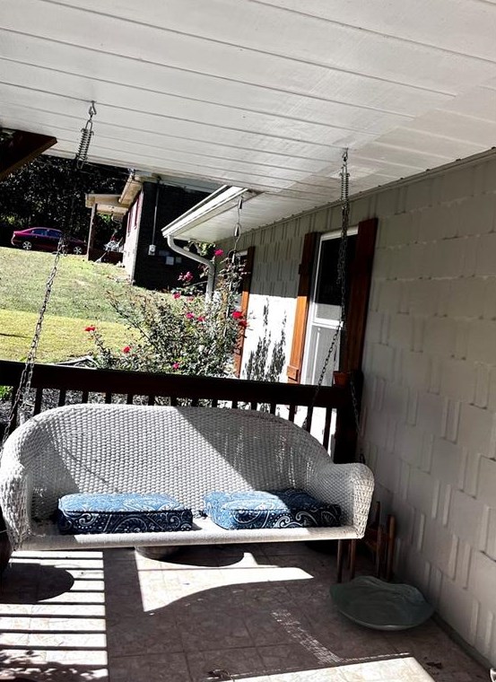 160 Ivey Dr, Calhoun GA  30701-9406 exterior