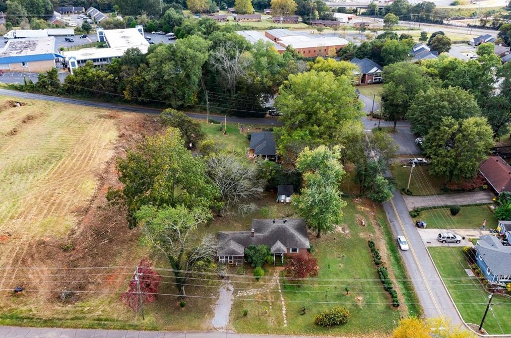 203 Mccanless St, Euharlee, GA 30120-3921