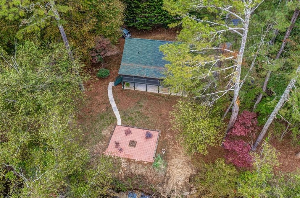 215 Newport Dr, Ellijay, GA 30540