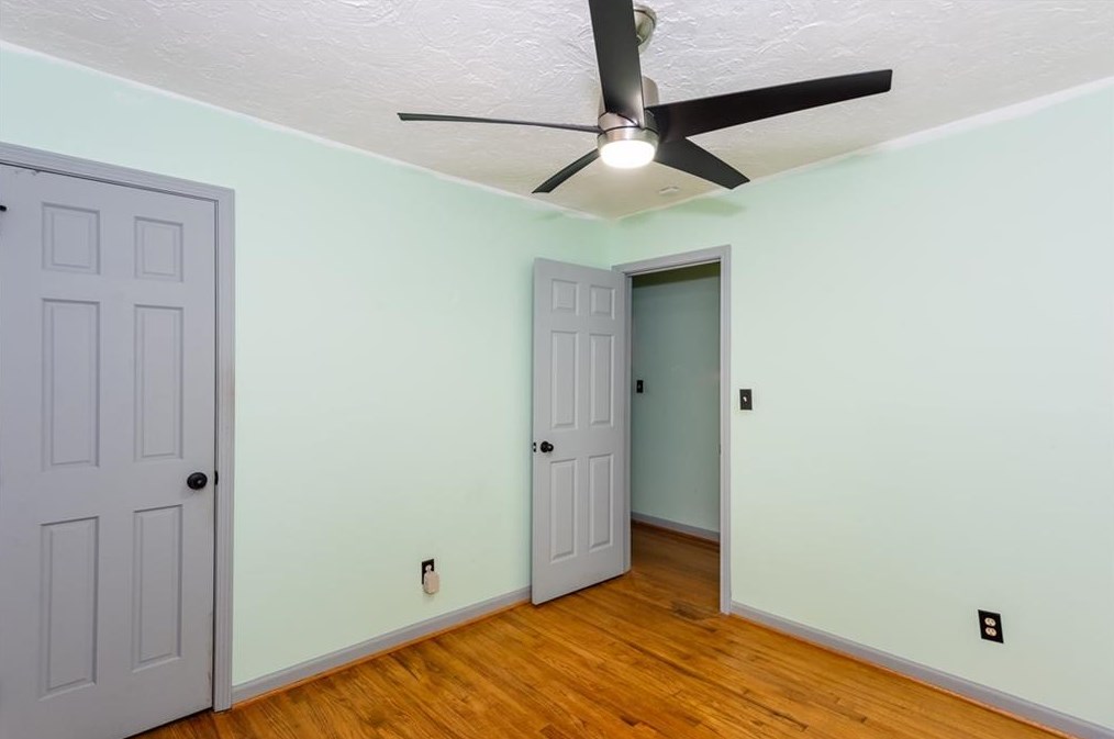 3042 Vine Cir, Decatur GA  30033-5135 exterior