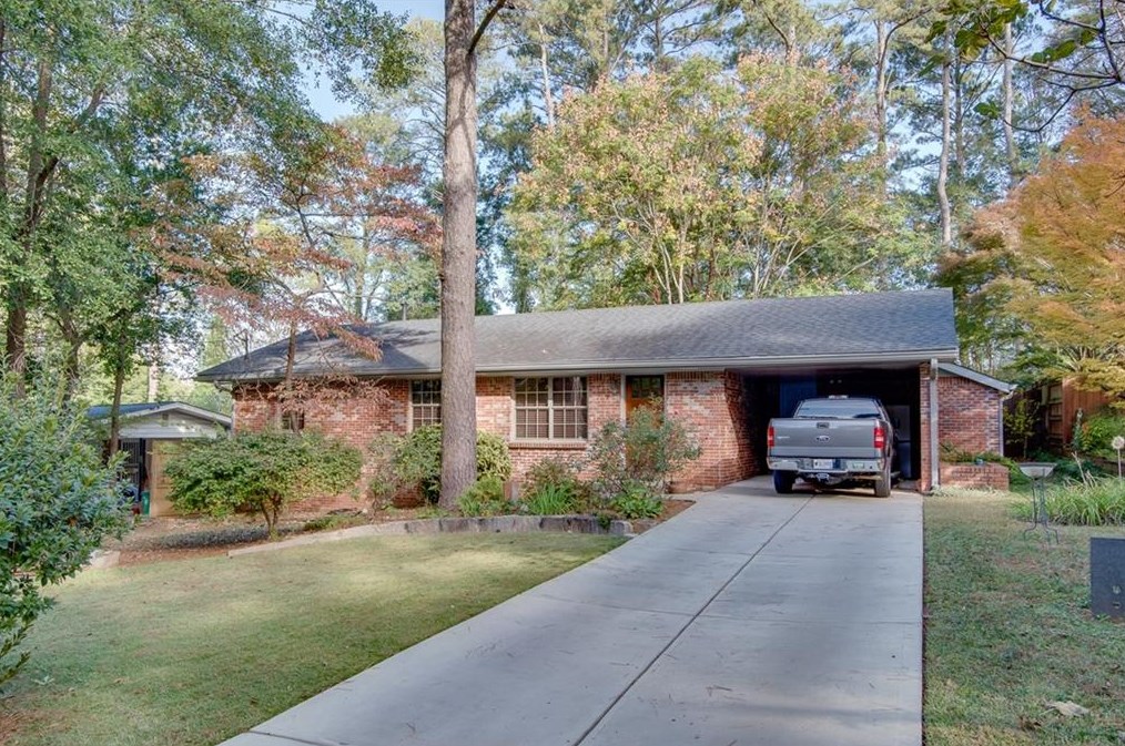 3042 Vine Cir, Decatur GA  30033-5135 exterior