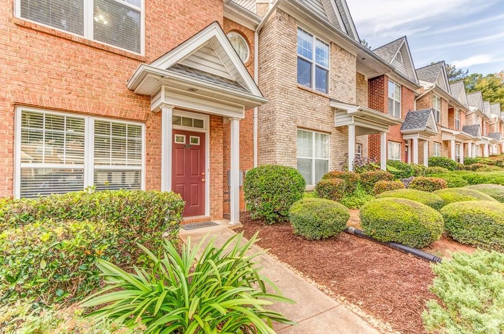 2033 Austin Park Cir, Decatur GA  30032-5197 exterior