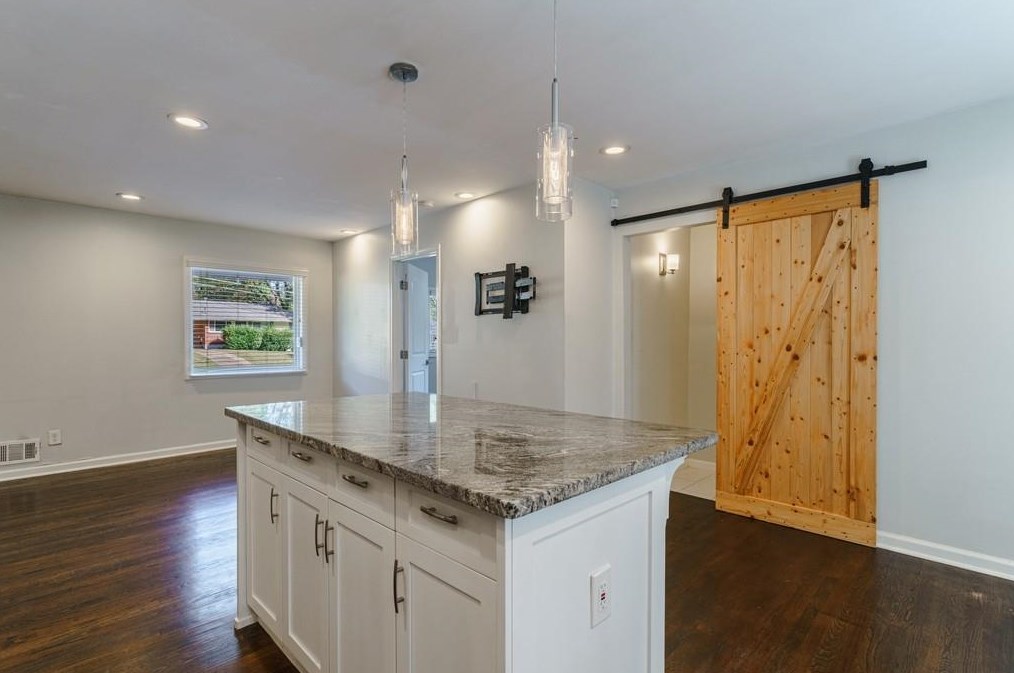 3251 Bobolink Dr, Decatur GA  30032-3708 exterior