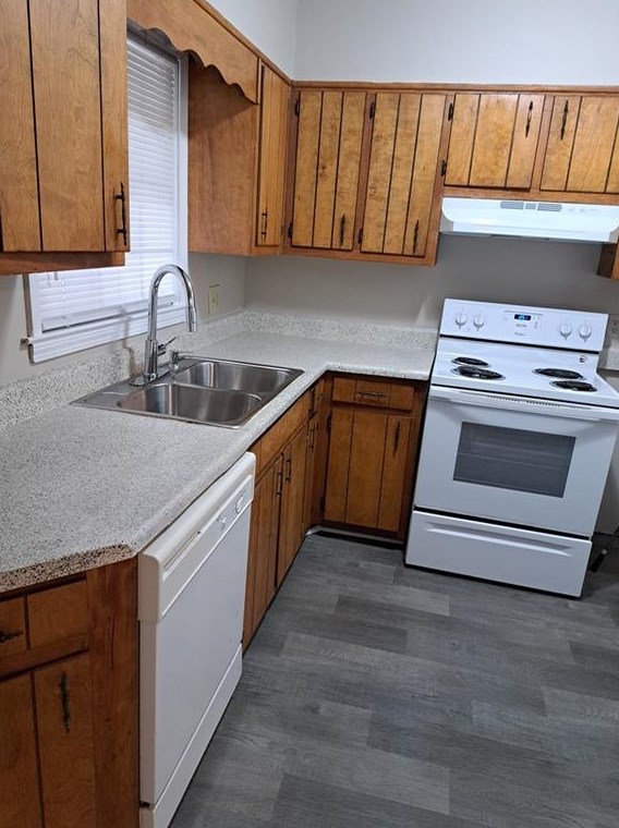 1216 Cedar Creek Ct, Conyers GA  30012-3518 exterior