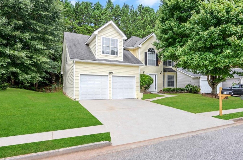 6611 Pole Creek Dr, Lithonia, GA 30058