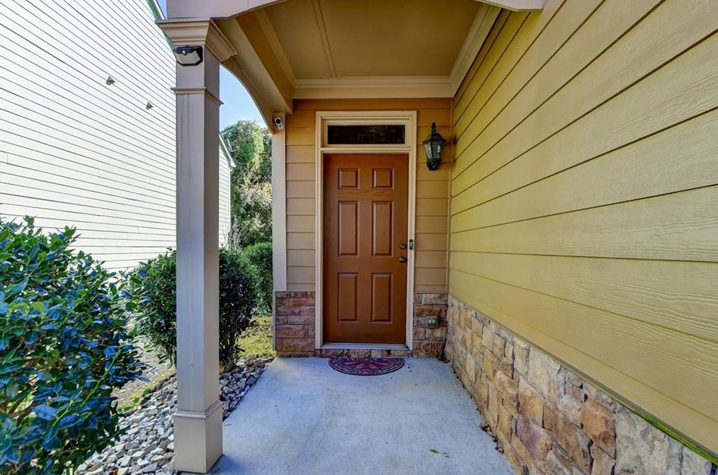 2040 Lily Valley Dr, Lawrenceville, GA 30045-7967