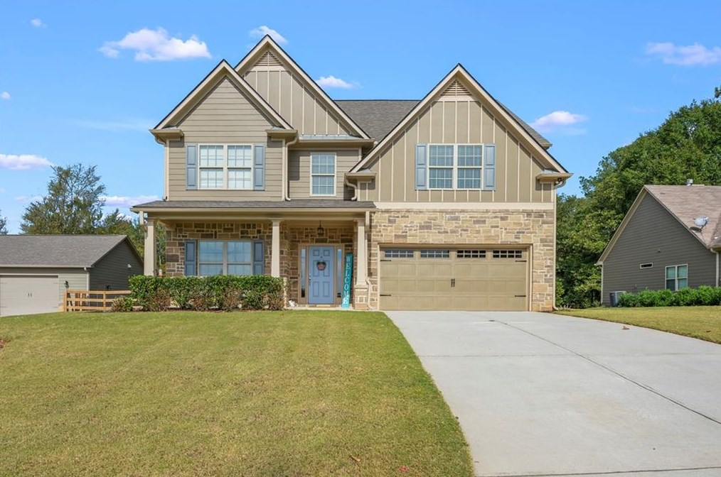 60 Muscogee Dr, Hoschton, GA 30548