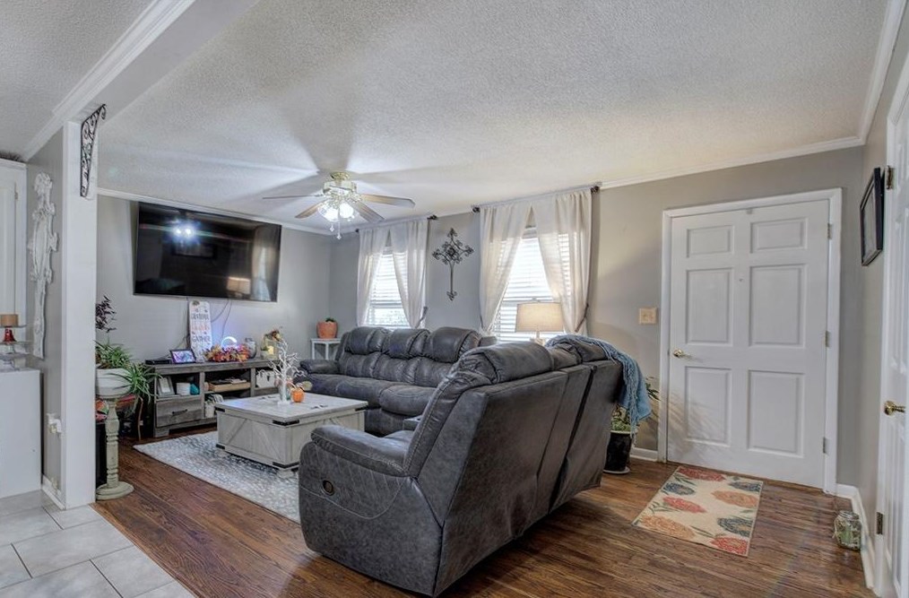641 Valley Rd, Cedartown, GA 30125