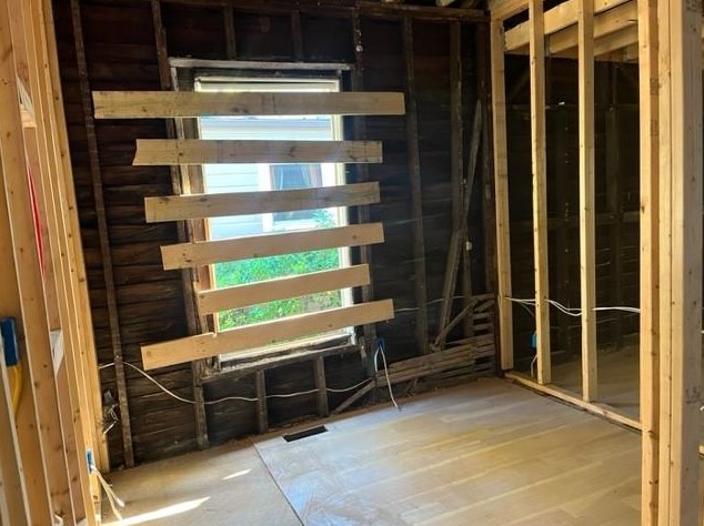 884 Thurmond St, Atlanta GA  30314-3411 exterior