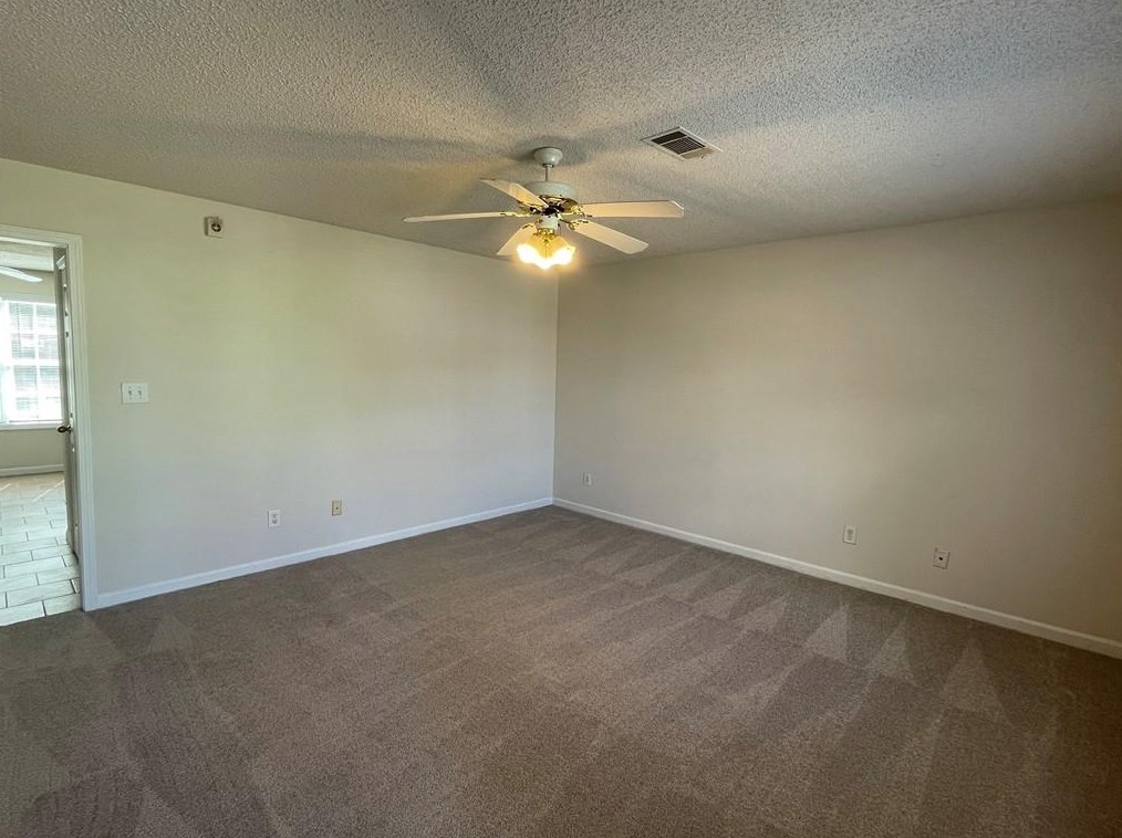 1608 Hallmark Hills Dr, Griffin, GA 30223