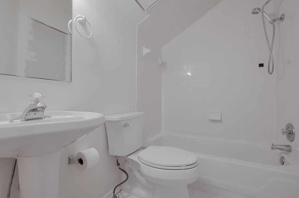 5205 Coacoochee Ter, Alpharetta GA 30022-3105 exterior