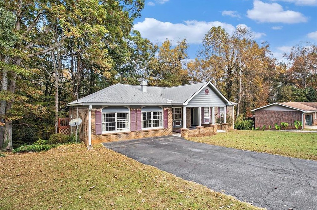108 Berlin St, Tallapoosa, GA 30176