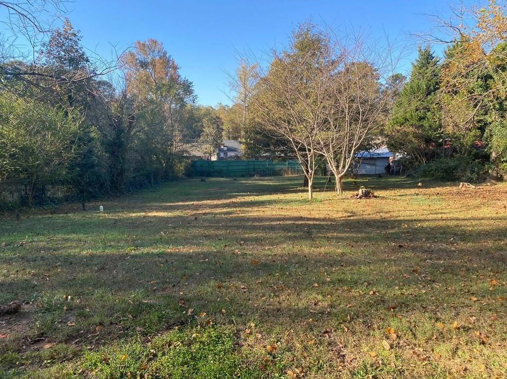 3423 Creek View Dr, Lawrenceville GA  30044 exterior
