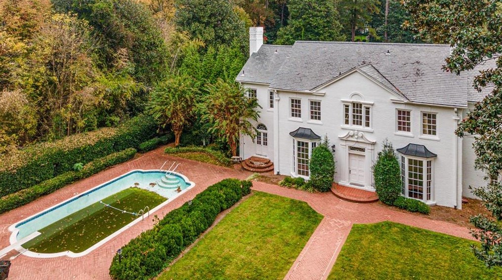 3488 Tuxedo Rd, Atlanta GA  30305-1051 exterior