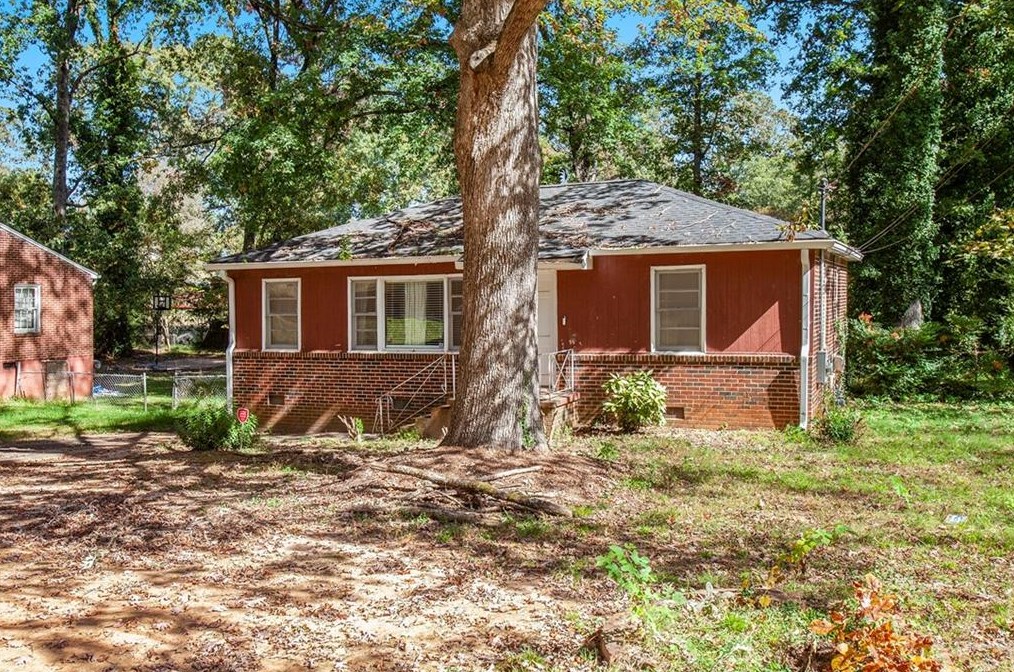 1876 Oak Valley Rd, Decatur, GA 30035