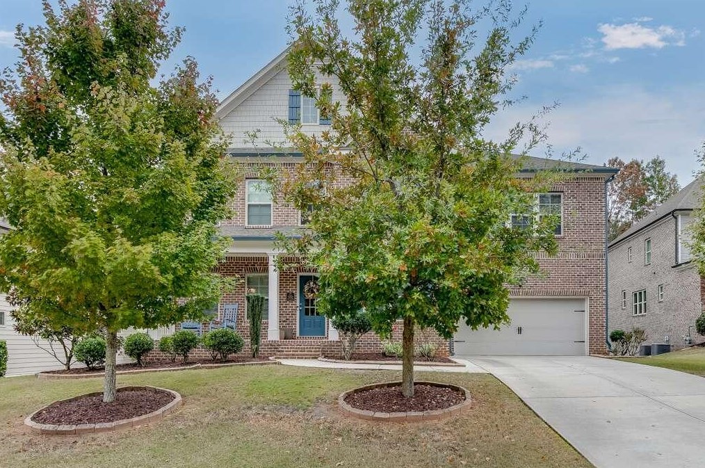 331 La Perla Dr, Buford, GA 30518