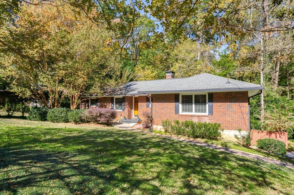 2138 Azalea Cir, Decatur, GA 30033-2641