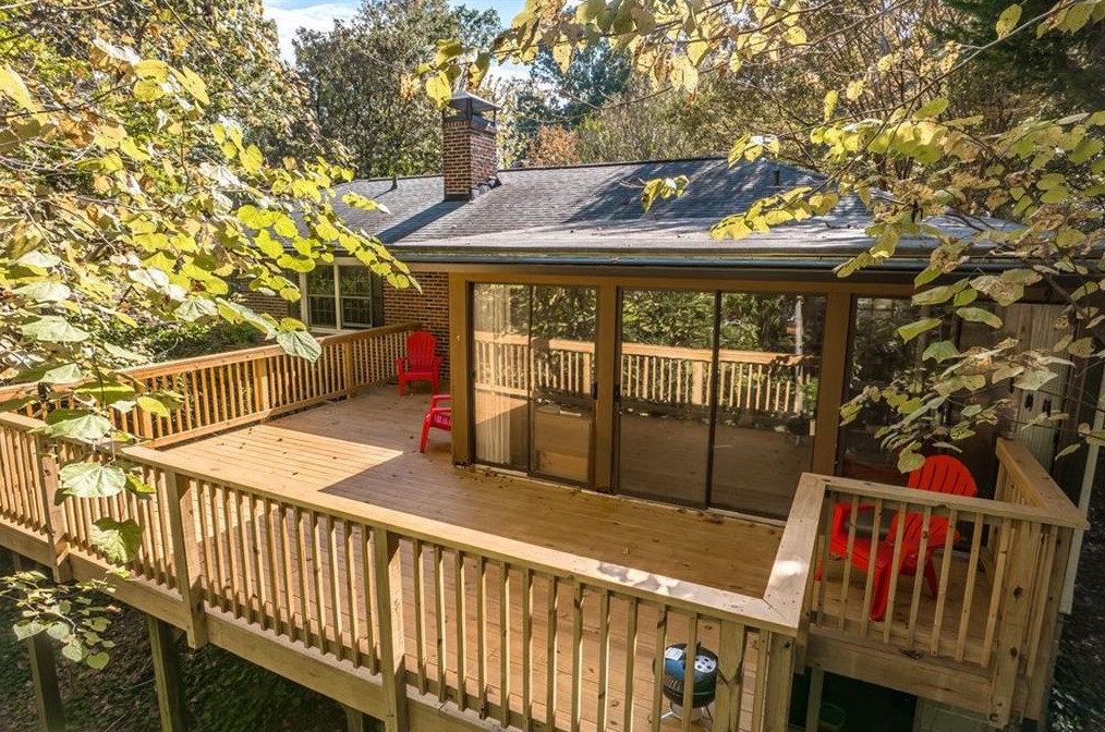 2138 Azalea Cir, Decatur GA  30033-2641 exterior