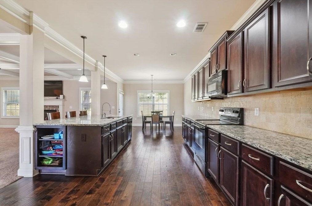2370 Day Break Way, Dacula GA  30019-1876 exterior