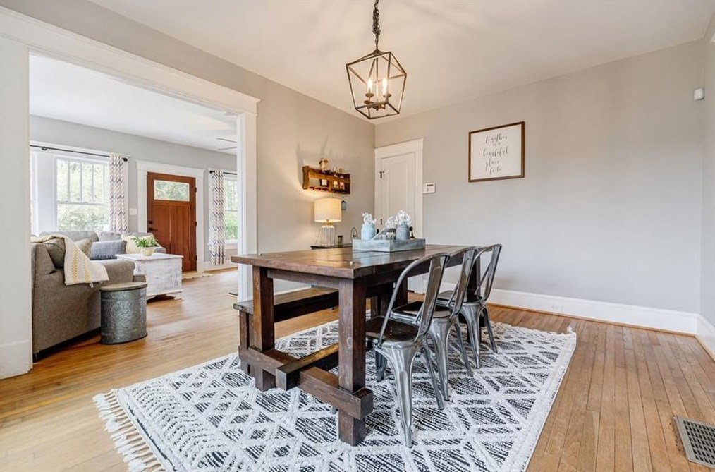 1570 Olympian Way, Atlanta GA  30310-2478 exterior