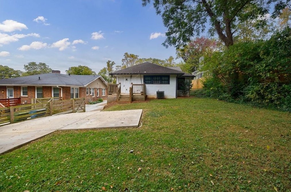 1570 Olympian Way, Atlanta GA  30310-2478 exterior
